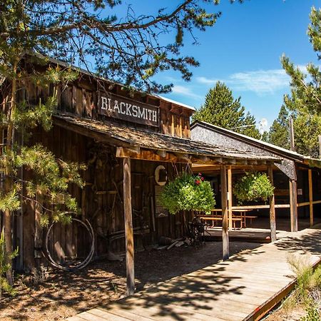 Bend-Sunriver Camping Resort Cottage 1 Exterior photo